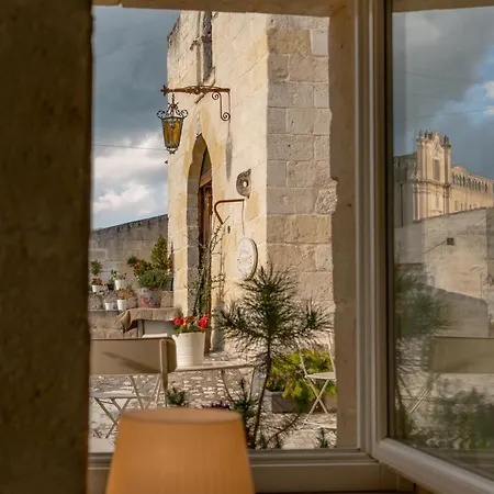 Thymus Nei Sassi Guest house 4*