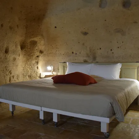 泰姆斯内萨斯旅馆 招待所 马泰拉