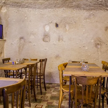 招待所 泰姆斯内萨斯旅馆 4*