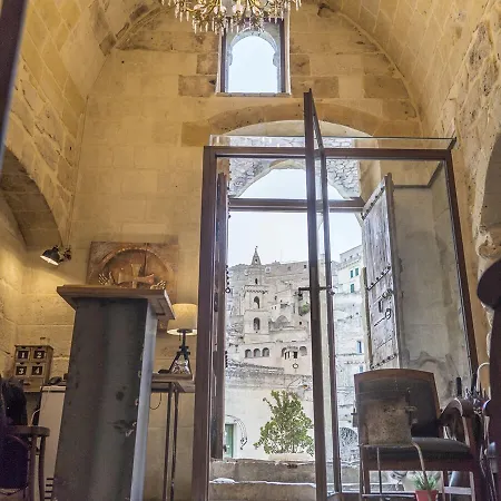 招待所 泰姆斯内萨斯旅馆 4*